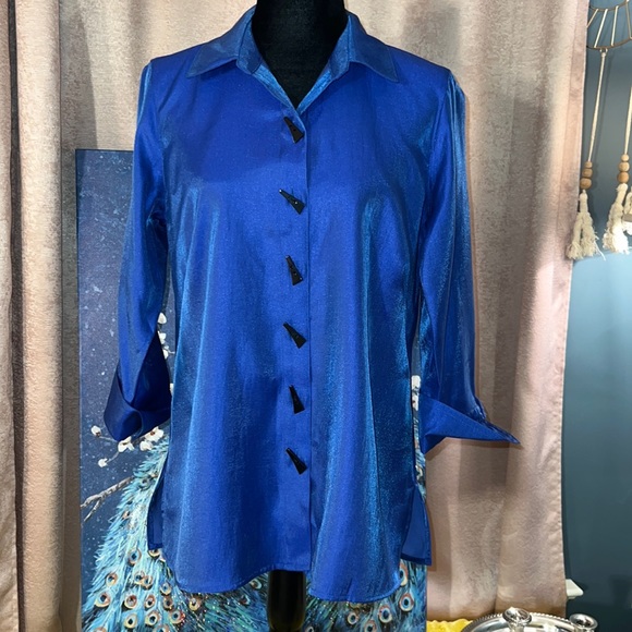 Vintage Multiples Size XS Button Down Top - Picture 1 of 16